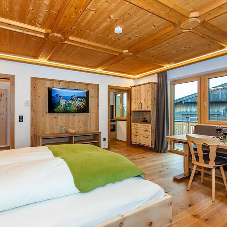 Biobauernhof Mittermoos Apartamento *